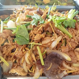 ไก่ผัดขิง