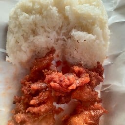 ภพ ข้าวเหนียวไก่ทอด หน้าเซเว่นทรัพย์ทวี2