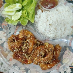 ข้าวกุ้งทอดกระเทียม