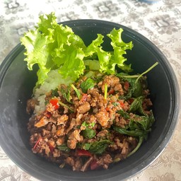 กระเพราเนื้อ