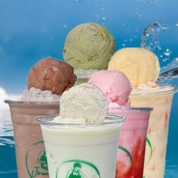 จิรวัฒน์ไอศกรีมโฟลท ศูนย์อาหาร ณ ริมน้ำศิริราช