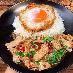 ข้าวกะเพราเนื้อนุ่ม