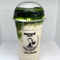 มะพร้าวนมสดปั่นราดชาเขียว