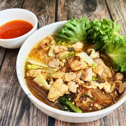 S 11 สุกี้หมูน้ำ