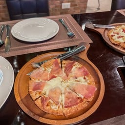 Pizza Eat@18