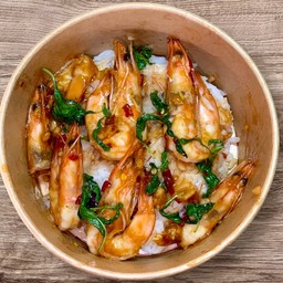 ข้าวกะเพรากุ้ง