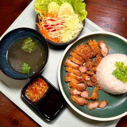 เซต ข้าวหมูสามชั้นทอดน้ำปลา