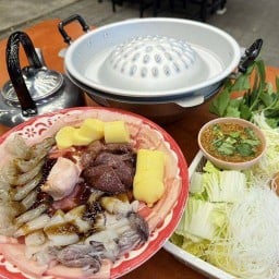 ร้านหมูทะเตาถ่าน โพธิสาร โพธิสาร