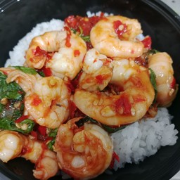 ข้าวราดกะเพรากุ้ง