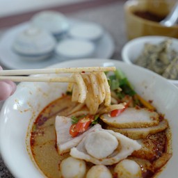 เส้นปลาต้มยำ