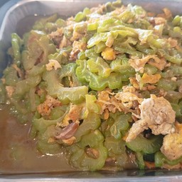 มะระผัดไข่