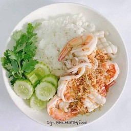 ข้าวกุ้งทอดกระเทียม