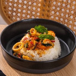 ข้าวกะเพราทะเล