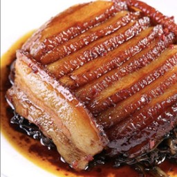 เคาหยก 梅菜扣肉