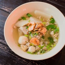 ก๋วยเตี๋ยวเรือยายเยาว์ CJ บางปะหัน (ต้นตำรับ)