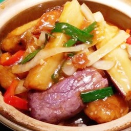 เนื้อท้องปลาอบมะเขือยาวหม้อดิน 茄子鱼腩煲