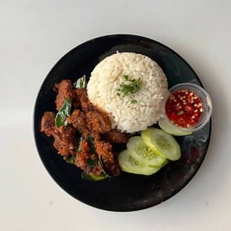 ผัดพริกแกงสันคอย่าง