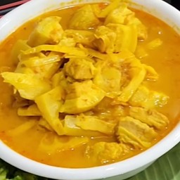 แกงส้มหมูหน่อไม้ดอง