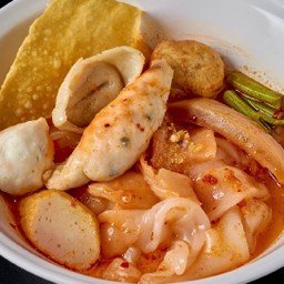 ใหญ่เย็นตาโฟต้มยำ