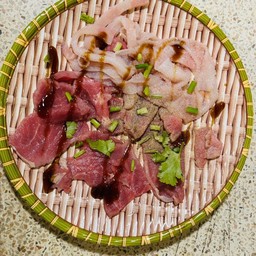 ชุดแจ่วฮ้อนเนื้อ