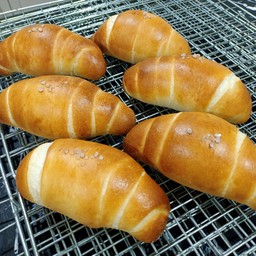 ขนมปังเกลือ(ชิโอะปัง)1ชิ้น