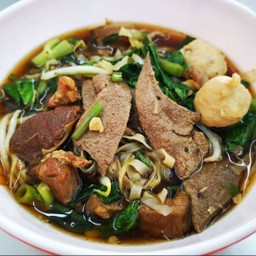เย็นตาโฟหลังการบินไทย นายติ๊ก งามวงศ์วาน55