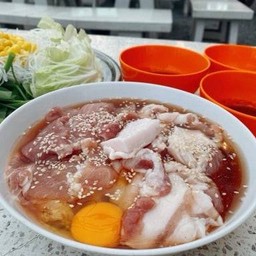 หมูและหมูสามชั้นชุดเล็ก