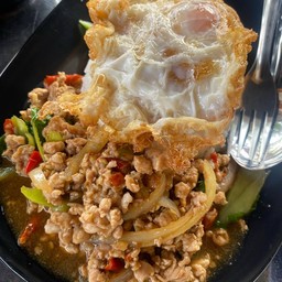 กะเพราหมูสับ