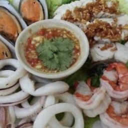 ลวกจิ้มทะเล(ราดข้าว)