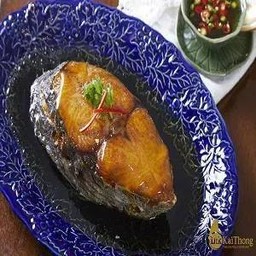 ปลาอินทรีย์ทอดน้ำปลา (ใหญ่)