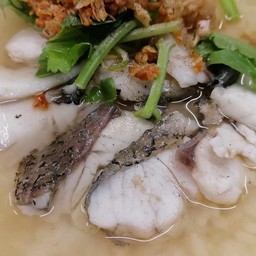 ข้าวต้มปลากระพง (ตลาดไก่) ตลาดไก่เขียงหมู