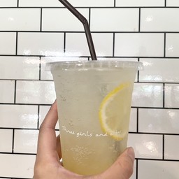 น้ำผึ้งมะนาว