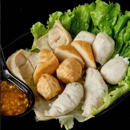 ลูกชิ้นลวกจิ้ม