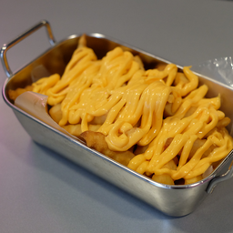 เฟรนฟรายราดชีส