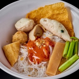 วุ้นเส้นเย็นตาโฟ