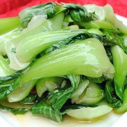 ผักฮ่องเต้ผัดกระเทียม 清炒青江菜