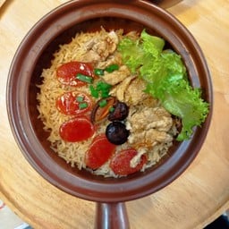 ข้าวอบหม้อดินโบราณ ซอยข้างโรงเรียนสป.