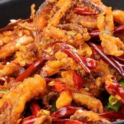 ปลาหมึกผัดพริกแห้ง 香辣鱿鱼