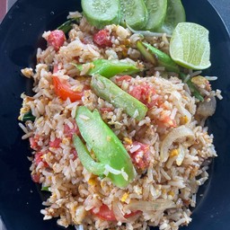 ข้าวผัดแหนม