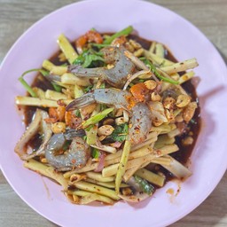 ยำมะม่วงกุ้งสด