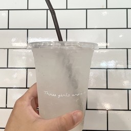 ลิ้นจี่โซดา