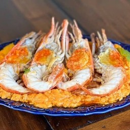 กุ้งแม่น้ำผัดผงกระหรี่