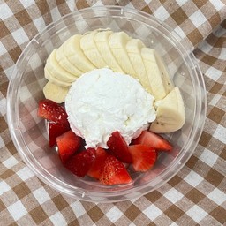 สุดปัง สั่งฮิต กล้วย+สตรอว์