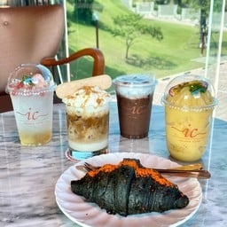 Issara Cape Restaurant & Cafe (อิสระเคป)