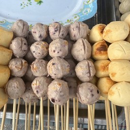 ลุกชิ้นปลาหมึก