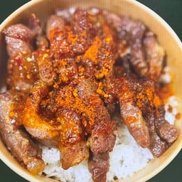 ข้าวหมูแดดเดียวหมาล่าพ่นไฟ