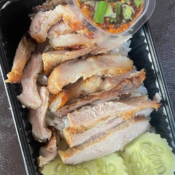 ข้าวคอหมูย่างจิ้มแจ่ว