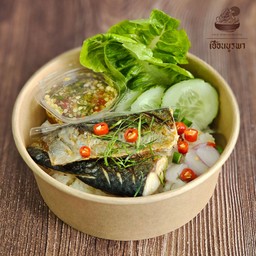 ข้าวคลุกพริกเกลือซาบะย่าง