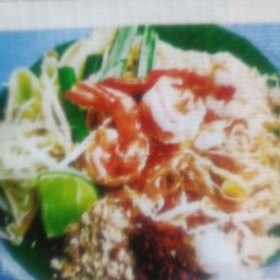 ผัดไทยกุ้งสด