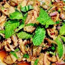 น้ำตกเนื้อ